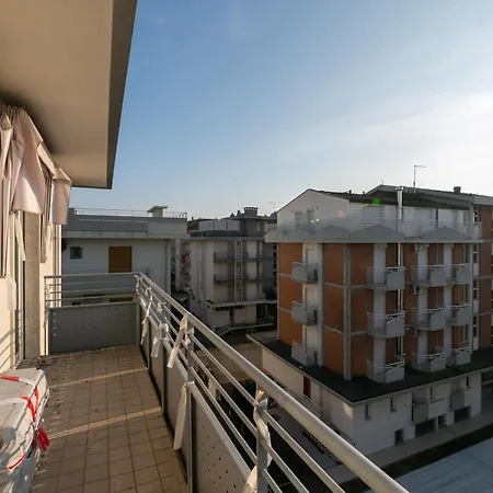 Appartamento Family Apartments-nobili 17-carraro Immobiliare Lido di Jesolo